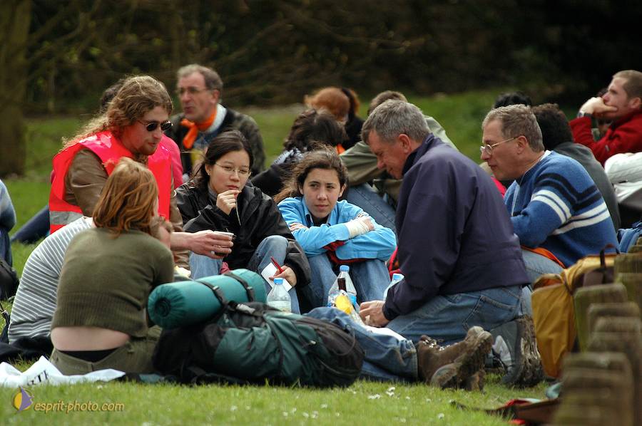 Nom de l'image : D1120301-01_(c)Norbert-JUNG — Description :  PËlerinage de Chartres 2004