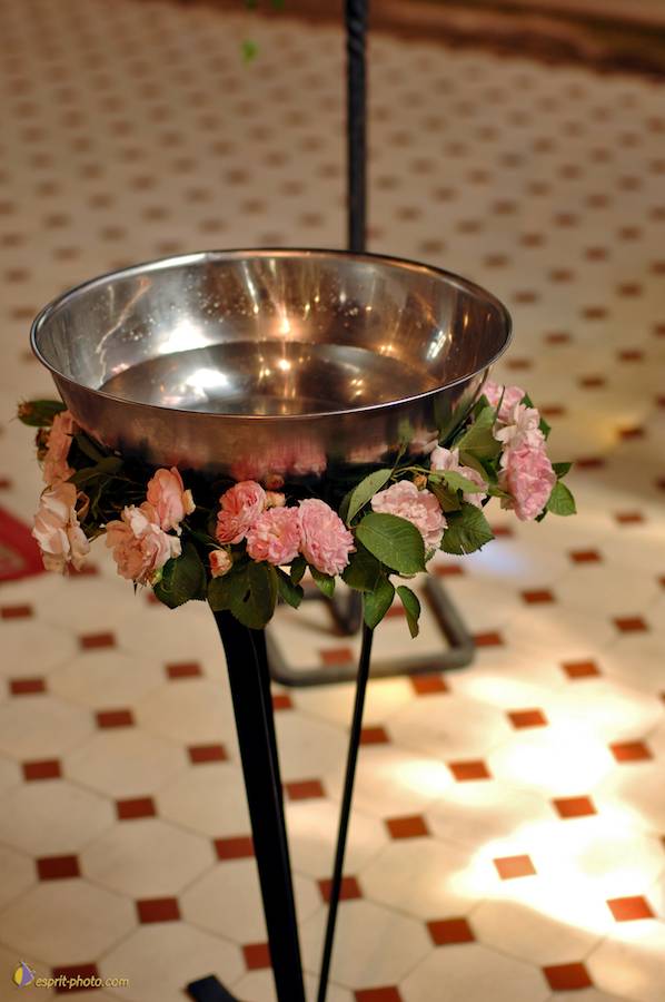 Nom de l'image : D2226843_1_(c)Norbert-JUNG — Description :  BaptÍme de bÈbÈ