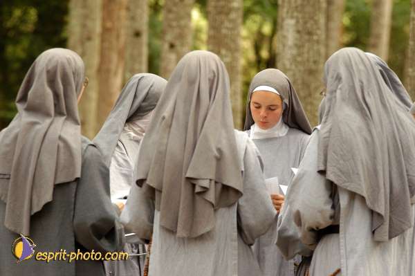 Nom de l'image : EP08-0010 — Description : Festival Saint Jean (jeunes de 15-25ans)