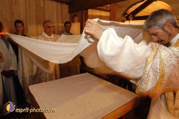 Nom de l'image : EP08-0061 — Description :