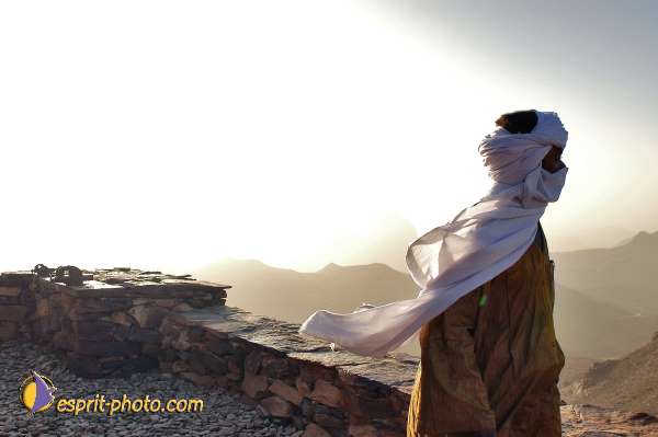 Nom de l'image : Fond_D_Ecran_D1236241-1 — Description :  Sur les pas de Charles de Foucault - Tamanrasset-Assekrem