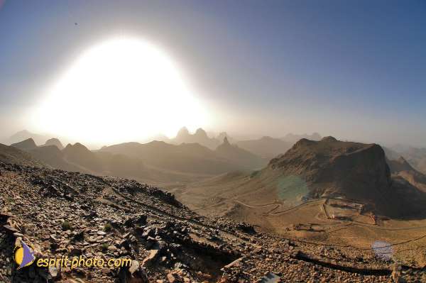 Nom de l'image : Fond_D_Ecran_D1236256-1 — Description :  Sur les pas de Charles de Foucault - Tamanrasset-Assekrem