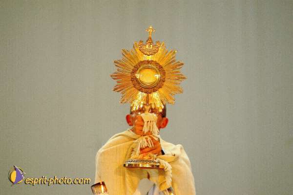 Nom de l'image : Fond_D_Ecran_Ep08-0005 — Description :