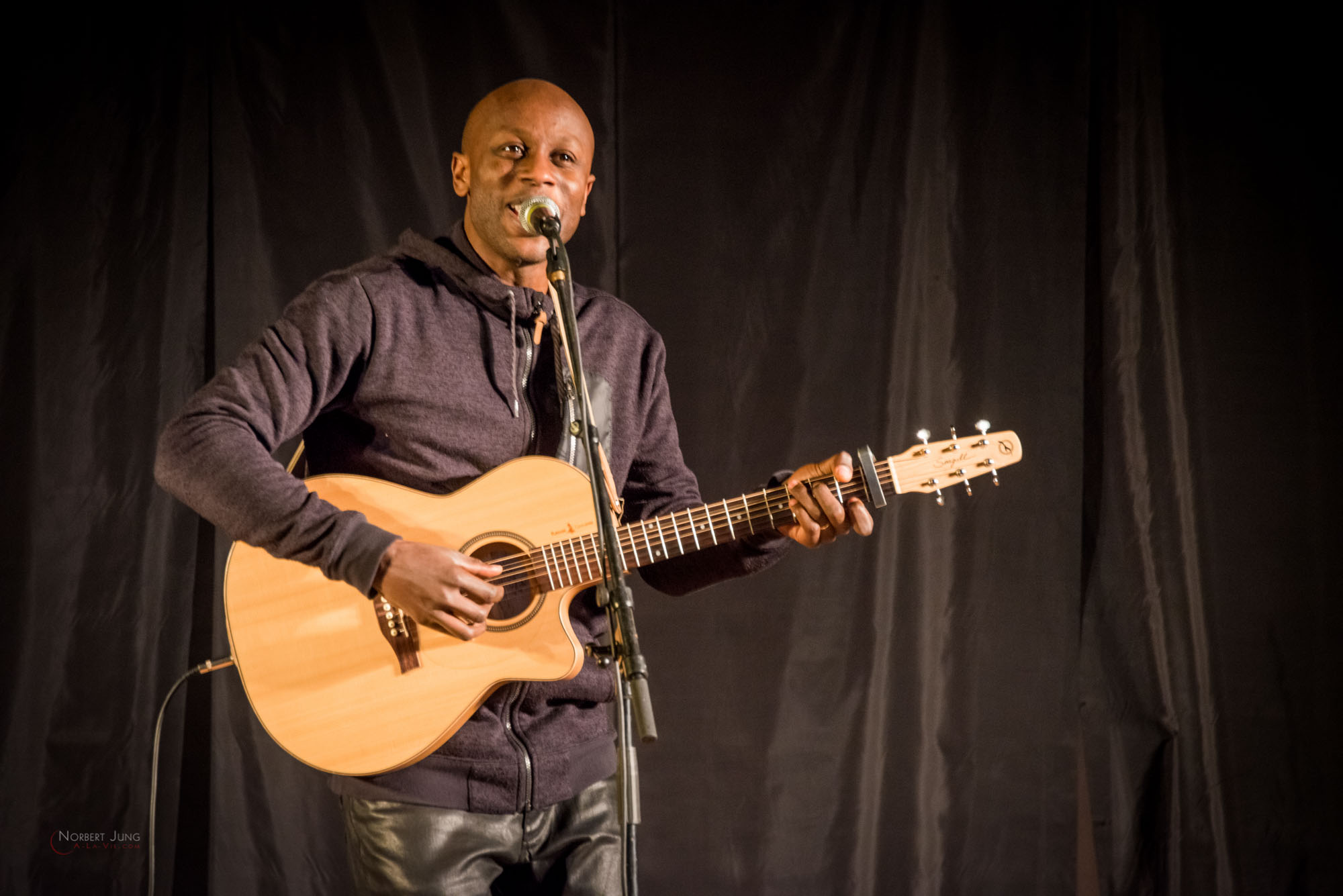 Nom de l'image : 30_16.47.19_D8e089608_A-la-Vie.com — Description :