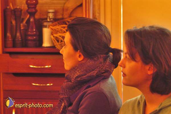 Nom de l'image : D1209298-1 — Description :  Conversations essentielles - "Cafes Essentiels" sur le theme du