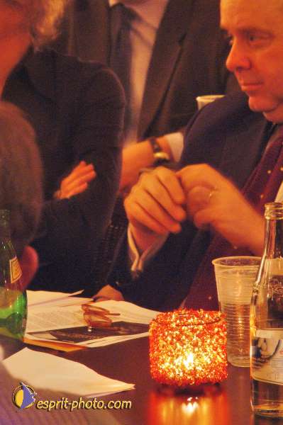 Nom de l'image : D1209322-1 — Description :  Conversations essentielles - "Cafes Essentiels" sur le theme du