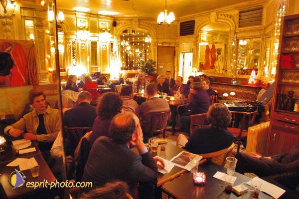 Nom de l'image : D1209326-1 — Description :  Conversations essentielles - "Cafes Essentiels" sur le theme du