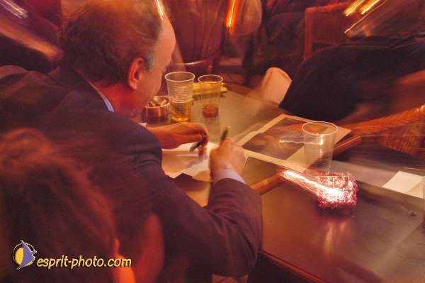 Nom de l'image : D1209331-1 — Description :  Conversations essentielles - "Cafes Essentiels" sur le theme du