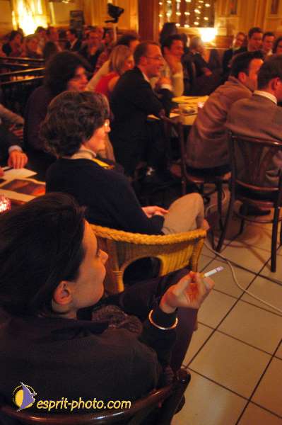 Nom de l'image : D1209353-1 — Description :  Conversations essentielles - "Cafes Essentiels" sur le theme du