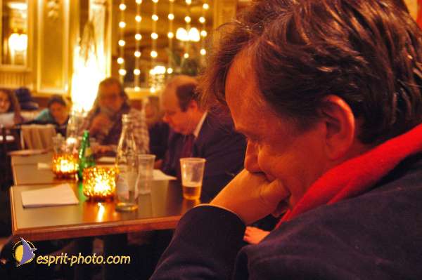 Nom de l'image : D1209364-1 — Description :  Conversations essentielles - "Cafes Essentiels" sur le theme du