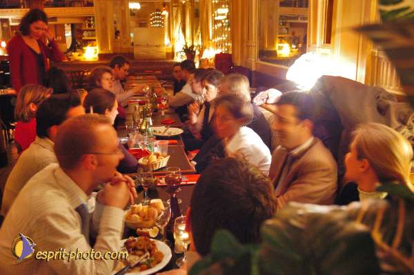 Nom de l'image : D1209460-1 — Description :  Conversations essentielles - "Cafes Essentiels" sur le theme du