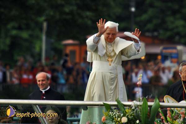 Nom de l'image : D2040399-1 — Description :