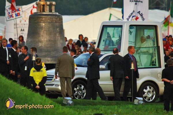 Nom de l'image : D2043213-1 — Description :