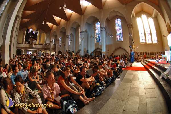 Nom de l'image : D2040945-1 — Description :