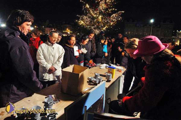 Nom de l'image : D1204269-1 — Description :  Lancement de JMJ 2005 de Cologne à ND de Paris