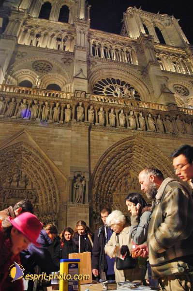 Nom de l'image : D1204279-1 — Description :  Lancement de JMJ 2005 de Cologne à ND de Paris