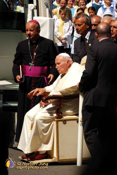 Nom de l'image : D1162087-01 — Description :  Lourdes 2004 - Pèlerinage du Pape à Lourdes