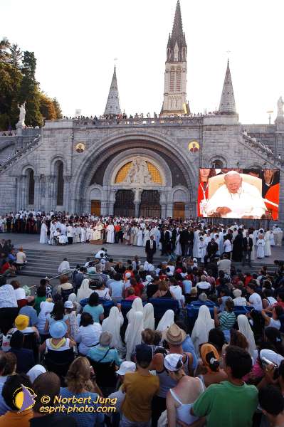Nom de l'image : D1162886-01 — Description :  Lourdes 2004 - Pèlerinage du Pape à Lourdes