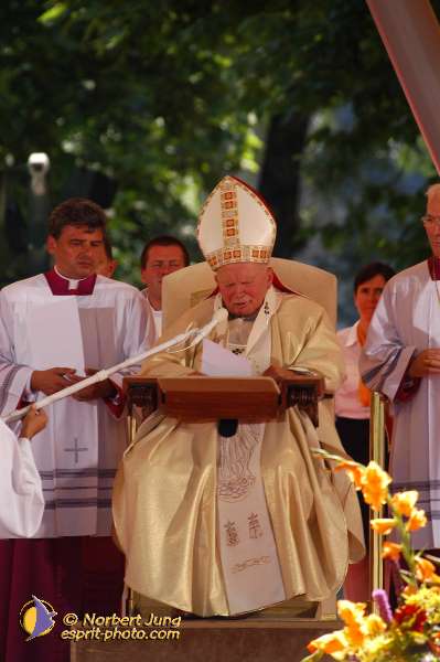 Nom de l'image : D1164566-01 — Description :  Lourdes 2004 - Pèlerinage du Pape à Lourdes
