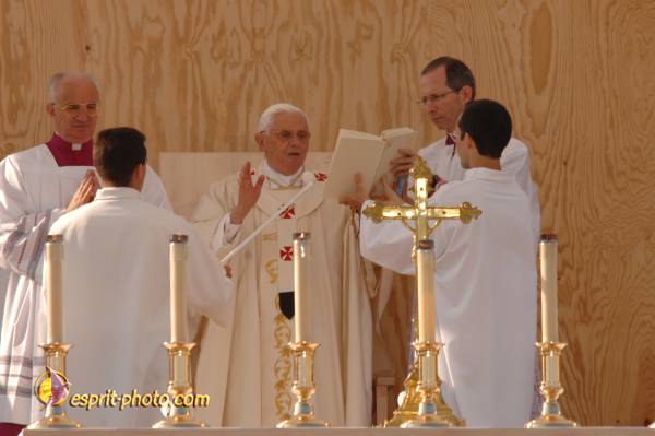 Nom de l'image : 0015D2261325 — Description :