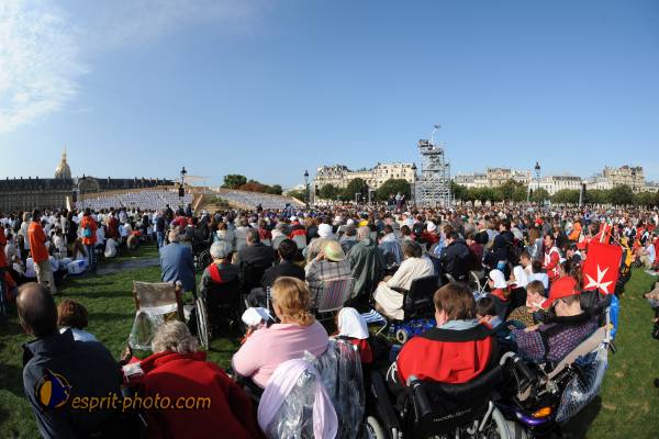 Nom de l'image : 2216D30024768 — Description :