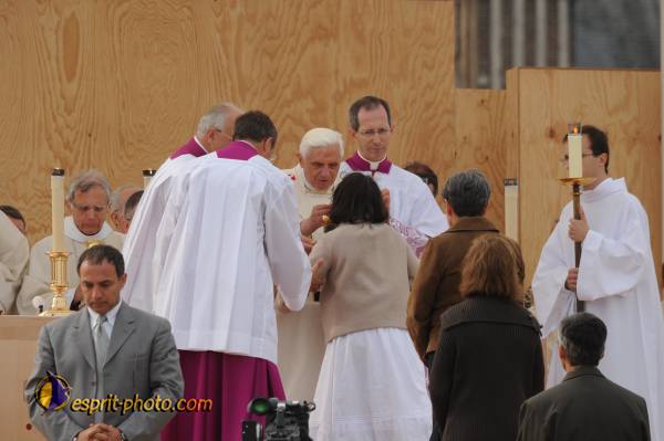 Nom de l'image : 2413D30024893 — Description :