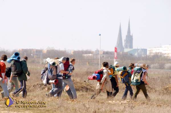 Nom de l'image : D1023016-01b — Description :  Pèlerinage des étudiants à Notre Dame de Chartres - 22+23 mars 2