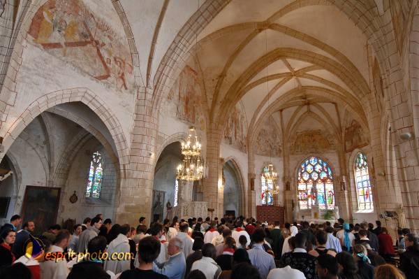Nom de l'image : E2068520_1 — Description :  Routes de Vezelay 2008