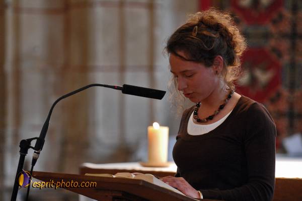 Nom de l'image : E2068529_1 — Description :  Routes de Vezelay 2008