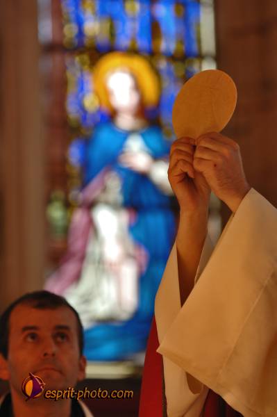 Nom de l'image : E2068561_1 — Description :  Routes de Vezelay 2008