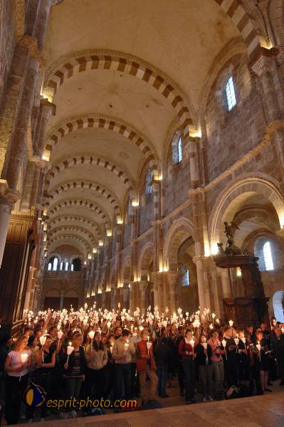 Nom de l'image : E2068981_1 — Description :  Routes de Vezelay 2008