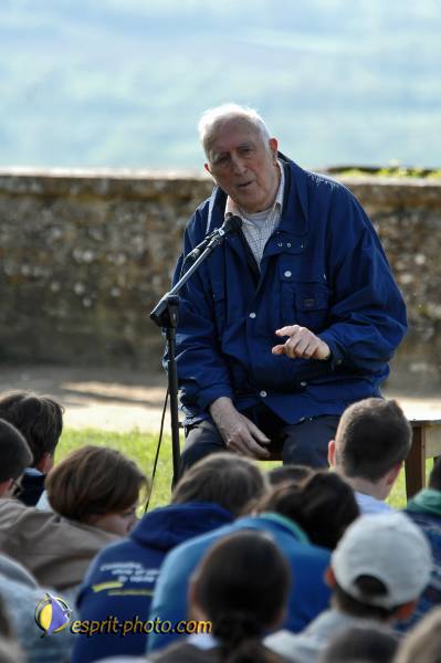 Nom de l'image : E2069438_1 — Description :  Routes de Vezelay 2008