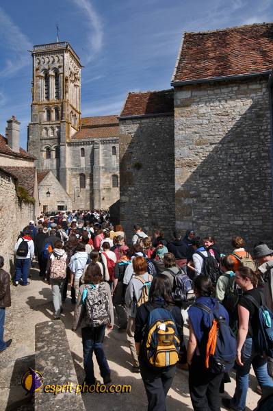 Nom de l'image : E2069650_1 — Description :  Routes de Vezelay 2008