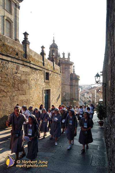 Nom de l'image : D1157415-01 — Description :  Pèlerinage année jubilaire 2004 à St Jacques de Compostelle