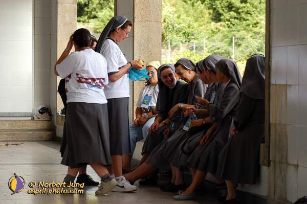 Nom de l'image : D1157658-01 — Description :  Pèlerinage année jubilaire 2004 à St Jacques de Compostelle