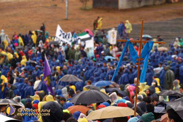 Nom de l'image : D1158307-01 — Description :  Pèlerinage année jubilaire 2004 à St Jacques de Compostelle
