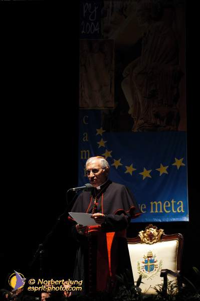 Nom de l'image : D1157877-01 — Description :  Pèlerinage année jubilaire 2004 à St Jacques de Compostelle