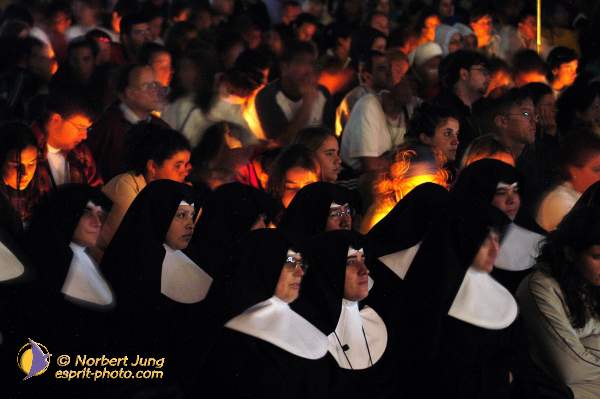 Nom de l'image : D1157913-01 — Description :  Pèlerinage année jubilaire 2004 à St Jacques de Compostelle