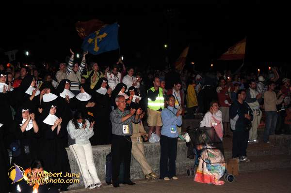Nom de l'image : D1158023-01 — Description :  Pèlerinage année jubilaire 2004 à St Jacques de Compostelle