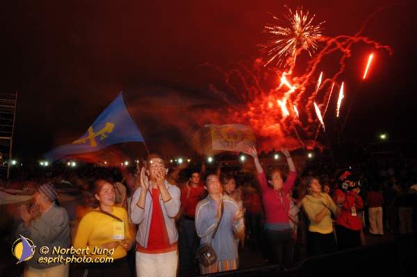 Nom de l'image : D1158095-01 — Description :  Pèlerinage année jubilaire 2004 à St Jacques de Compostelle