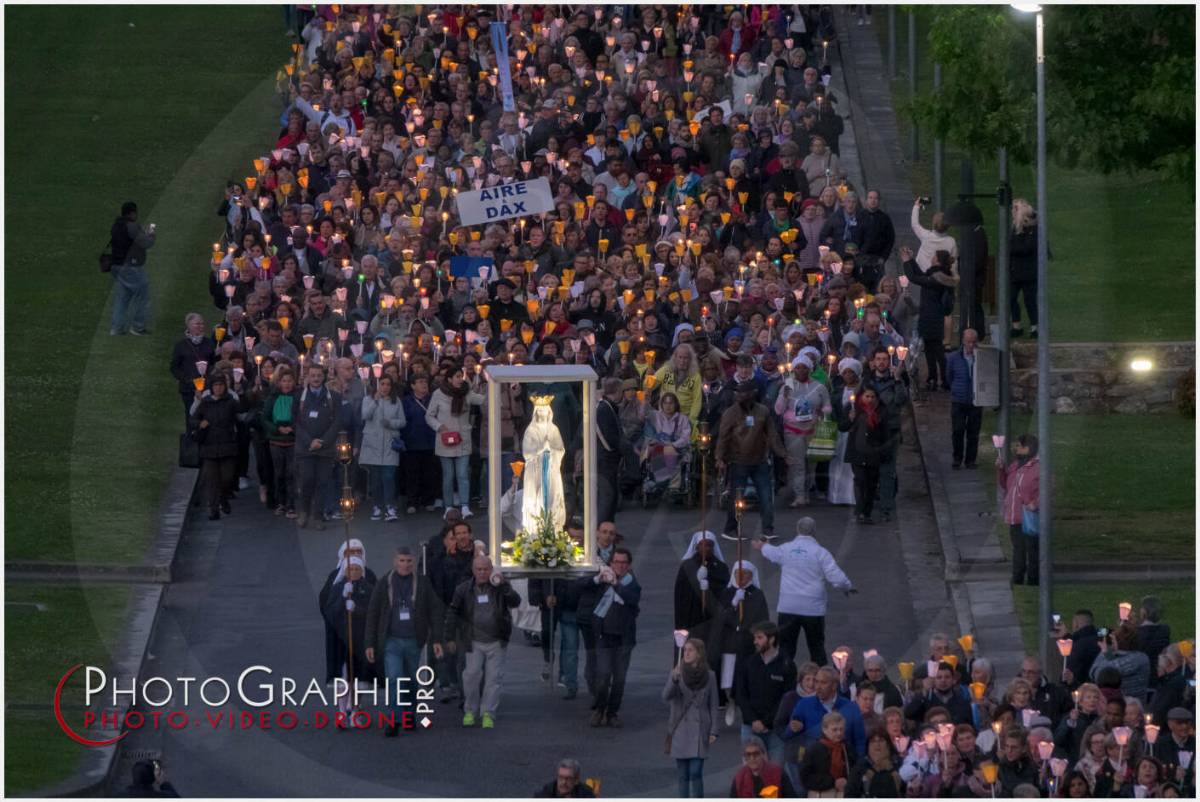 Nom de l'image : 20190511-212103_S1120225_c_Photographie.Pro — Description :  S1120225