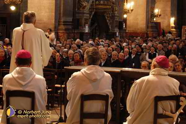 Nom de l'image : D1187671-1 — Description :  Paris - Toussaint 2004