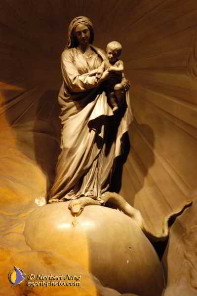 Nom de l'image : D1187819-1 — Description :  Paris - Toussaint 2004