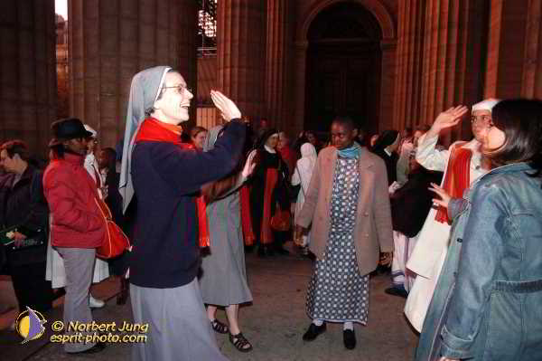 Nom de l'image : D1187923-1 — Description :  Paris - Toussaint 2004