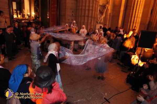 Nom de l'image : D1187979-1 — Description :  Paris - Toussaint 2004