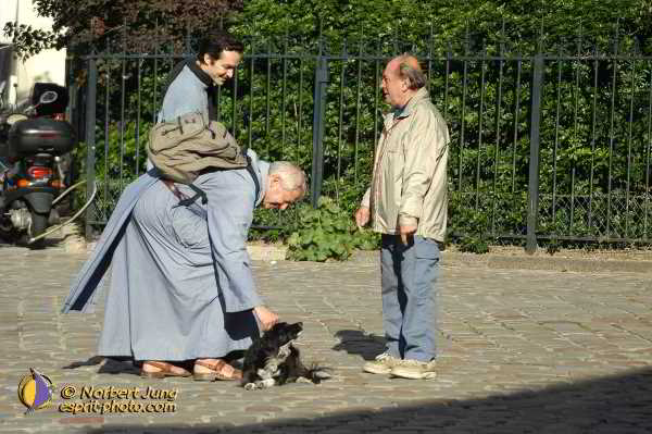 Nom de l'image : D1188565-1 — Description :  Paris - Toussaint 2004