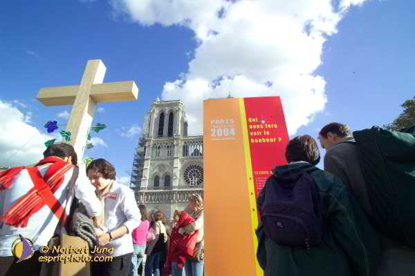 Nom de l'image : D1188G394-1 — Description :  Paris - Toussaint 2004