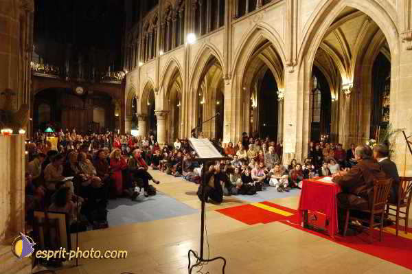 Nom de l'image : D1190280-1 — Description :  Paris - Toussaint 2004