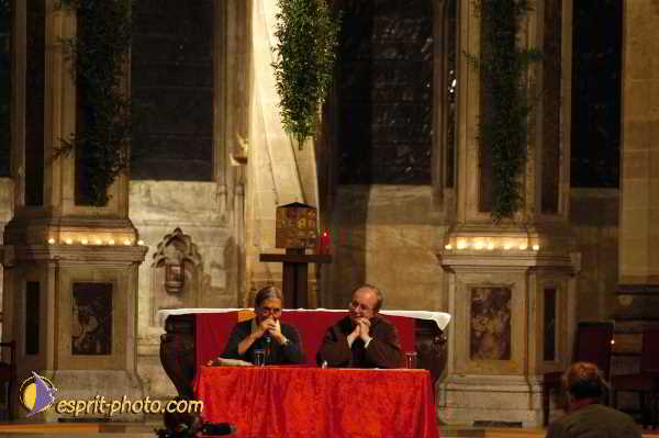 Nom de l'image : D1190345-1 — Description :  Paris - Toussaint 2004