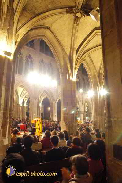 Nom de l'image : D1190360-1 — Description :  Paris - Toussaint 2004